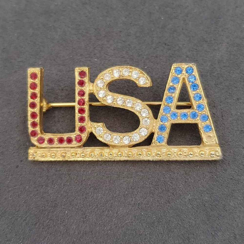 Vintage USA Rhinestone Brooch